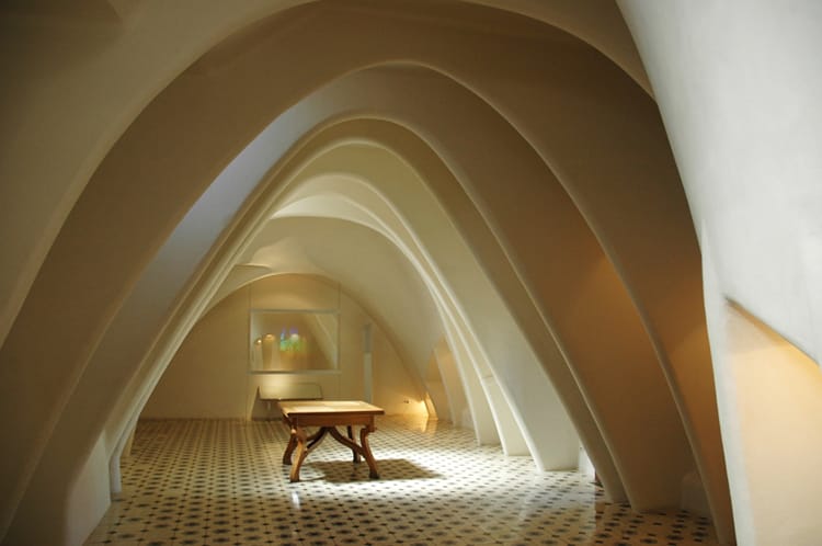 Things to do in Barcelona Spain Full Time Explorer Casa Batllo Room Ceiling Arch