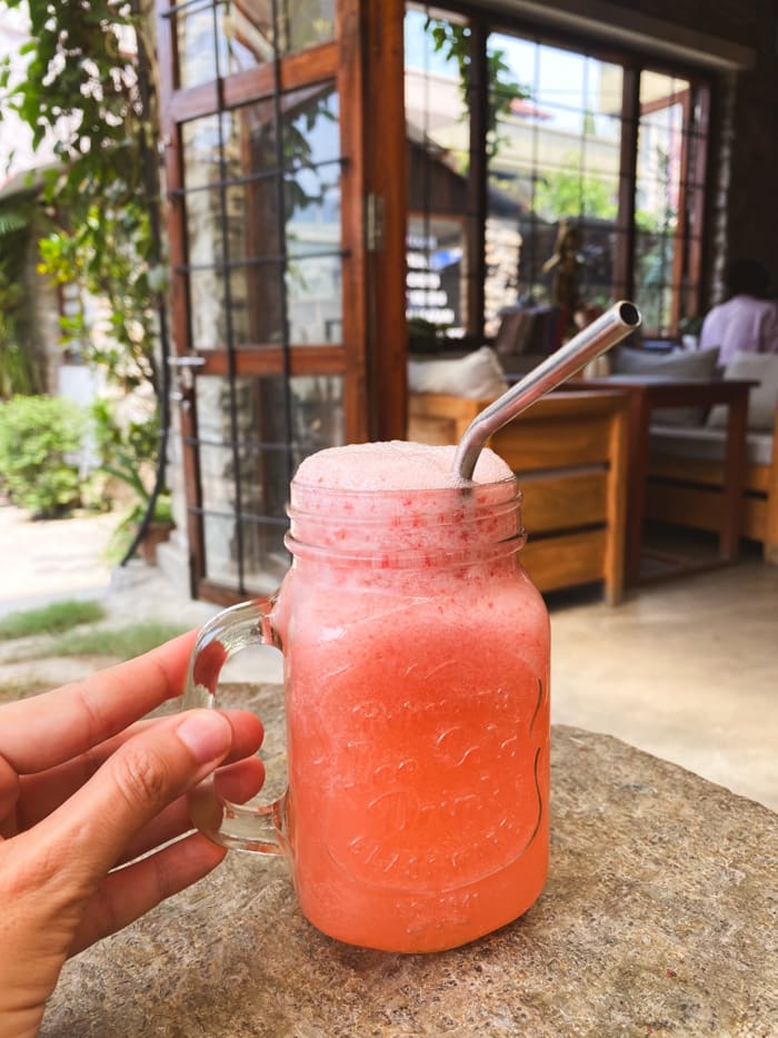 A strawberry lemonade at Wendy's Juice Shop