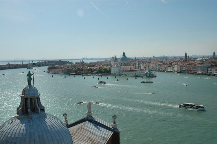 9 Things I Love About Venice Full Time Explorer Vaporetto Public Transportation