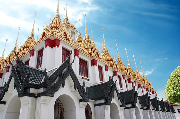 self guided temple tour bangkok