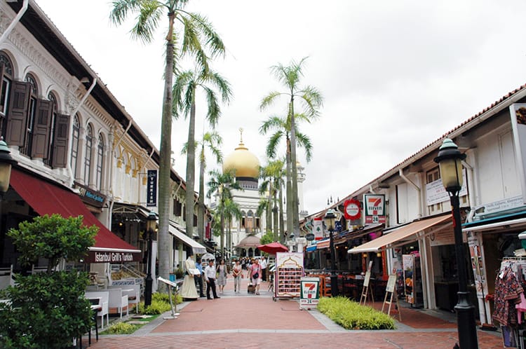 A street in little India, Singapore