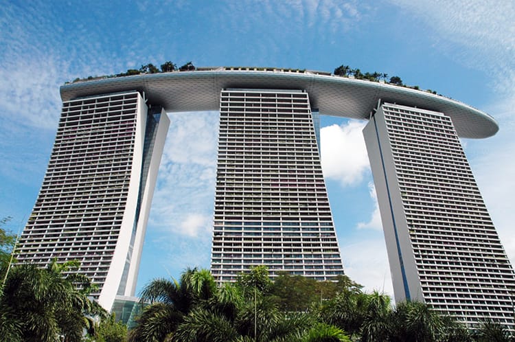 The famous hotel with a boat on top in Singapore