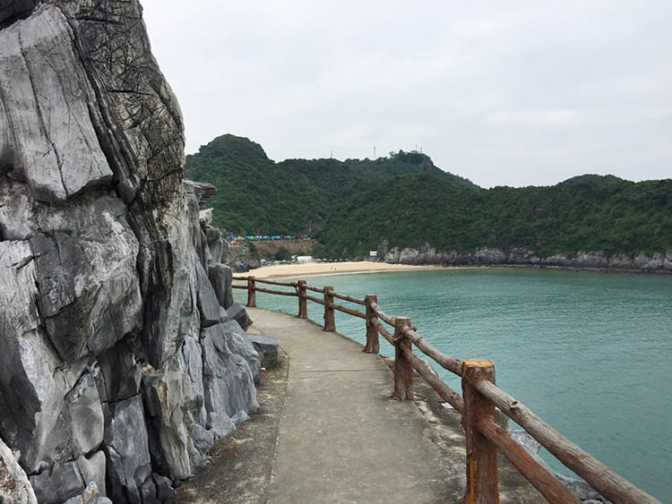 A walkway that goes along the cliffs from beach 3 to beach 1 on Cat Ba Island