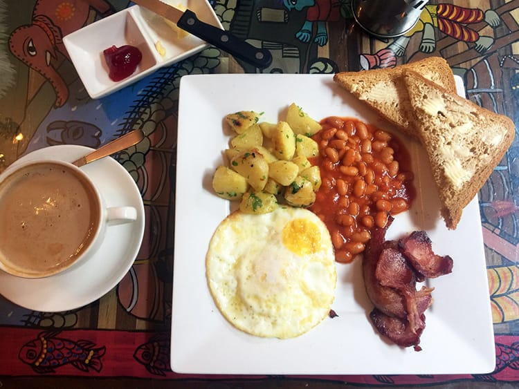 The English breakfast at Thorong Peak Guest House in Thamel