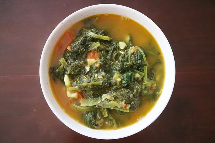 Nepali Aloo Saag Recipe: Potato Spinach Curry ⋆ Full Time Explorer