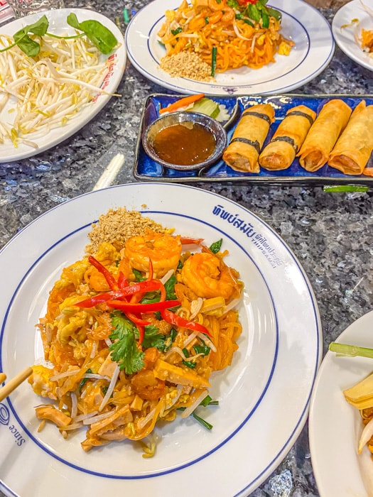 Pad Thai at Thipsamai Restaurant in Bangkok Thailand - Best Things to do in Bangkok