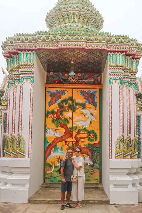 An intricately painted gate at Wat Pho